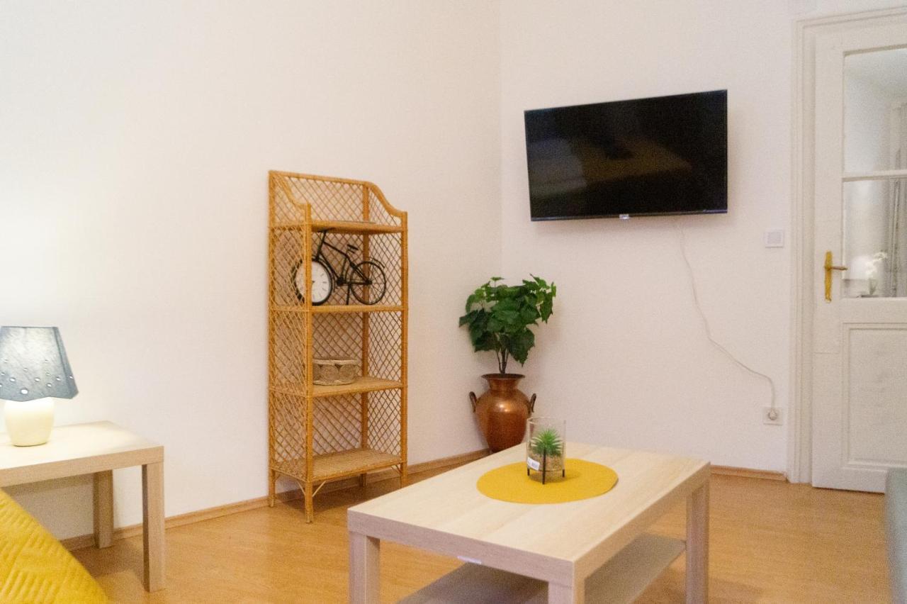 Economy 1Br Apartment Well Connected To The Whole City Wien Eksteriør billede